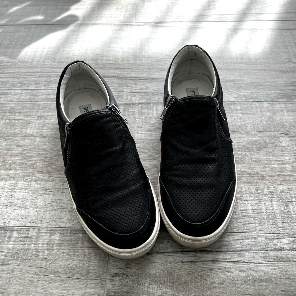 STEVE MADDEN “ELLIAS” Slip-Ons with Zipper detail —- “SOLD”